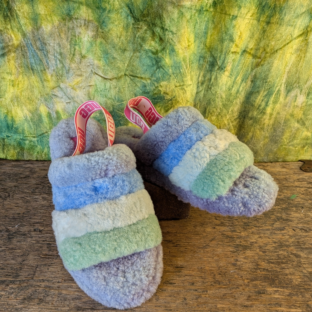 UGG Fuzzy Platform Sandals Sz 10